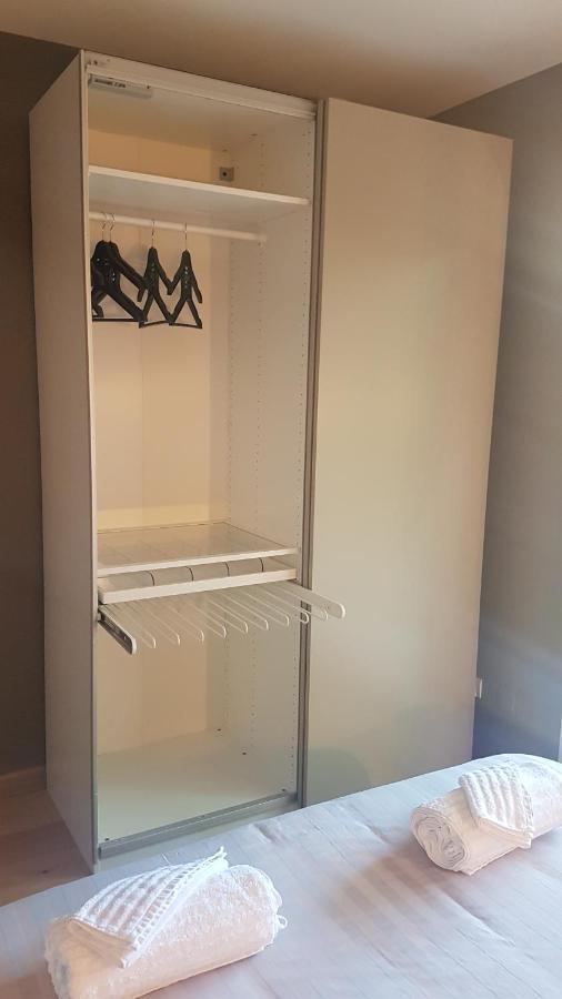 Chambre D'Hotes Avec Terrasse, Meuble Tourisme 1 Etoile 라벤느 외부 사진