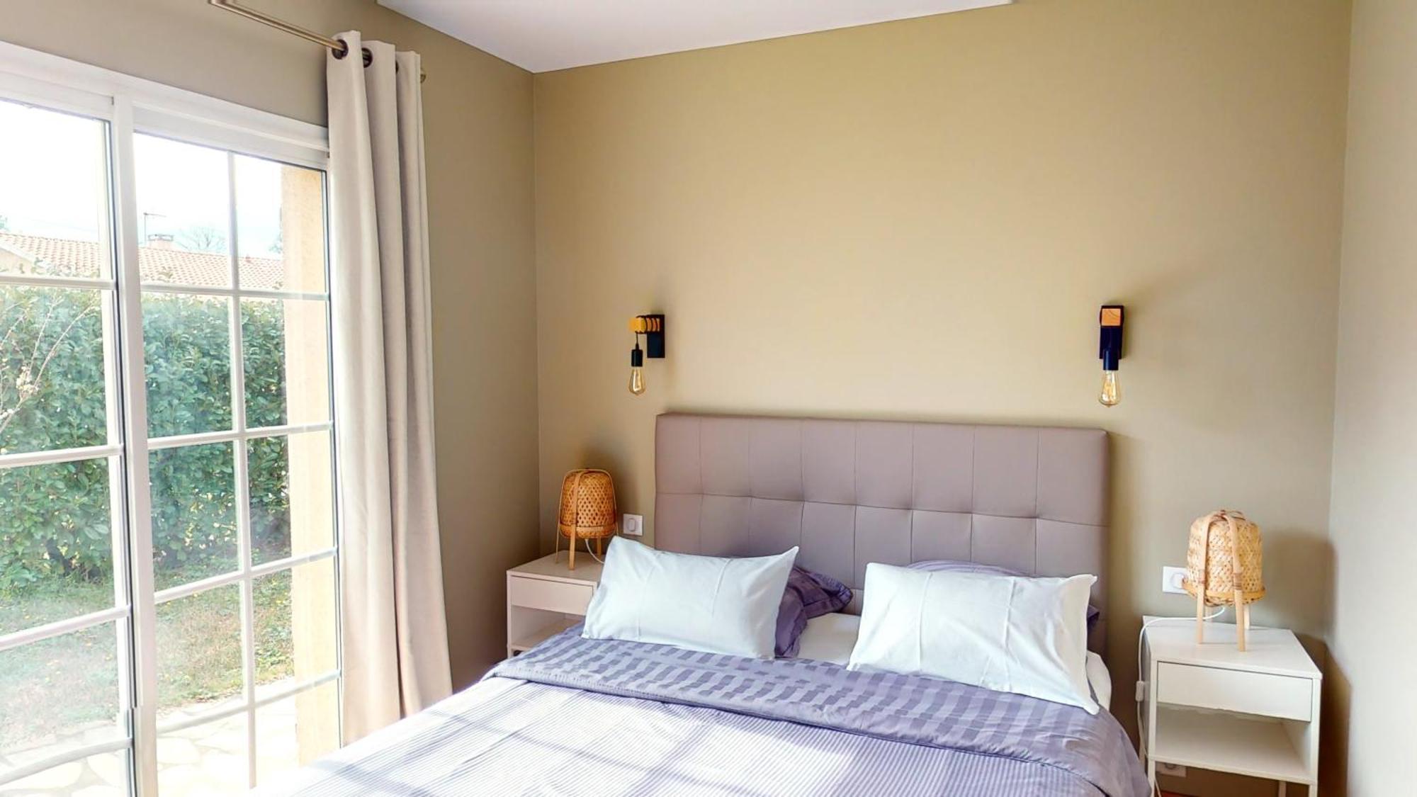 Chambre D'Hotes Avec Terrasse, Meuble Tourisme 1 Etoile 라벤느 외부 사진